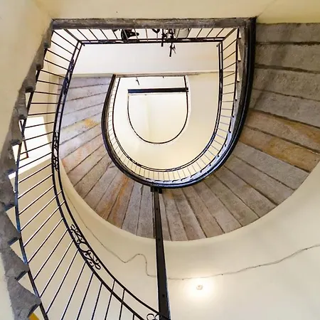 Opera 3br W Sauna By Newave