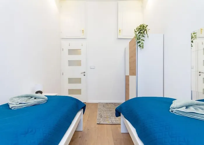 Opera 3br W Sauna By Newave *