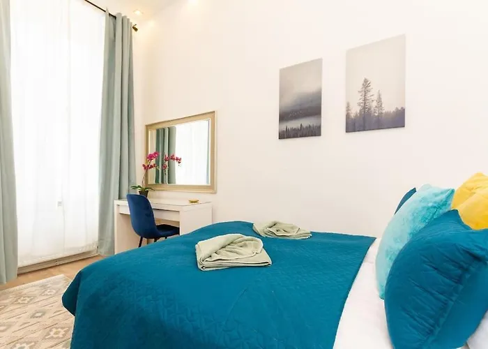 Opera 3br W Sauna By Newave Apartmán *